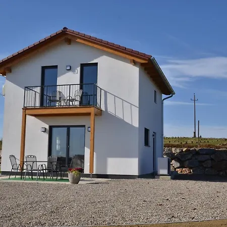 Holiday home Tonart *